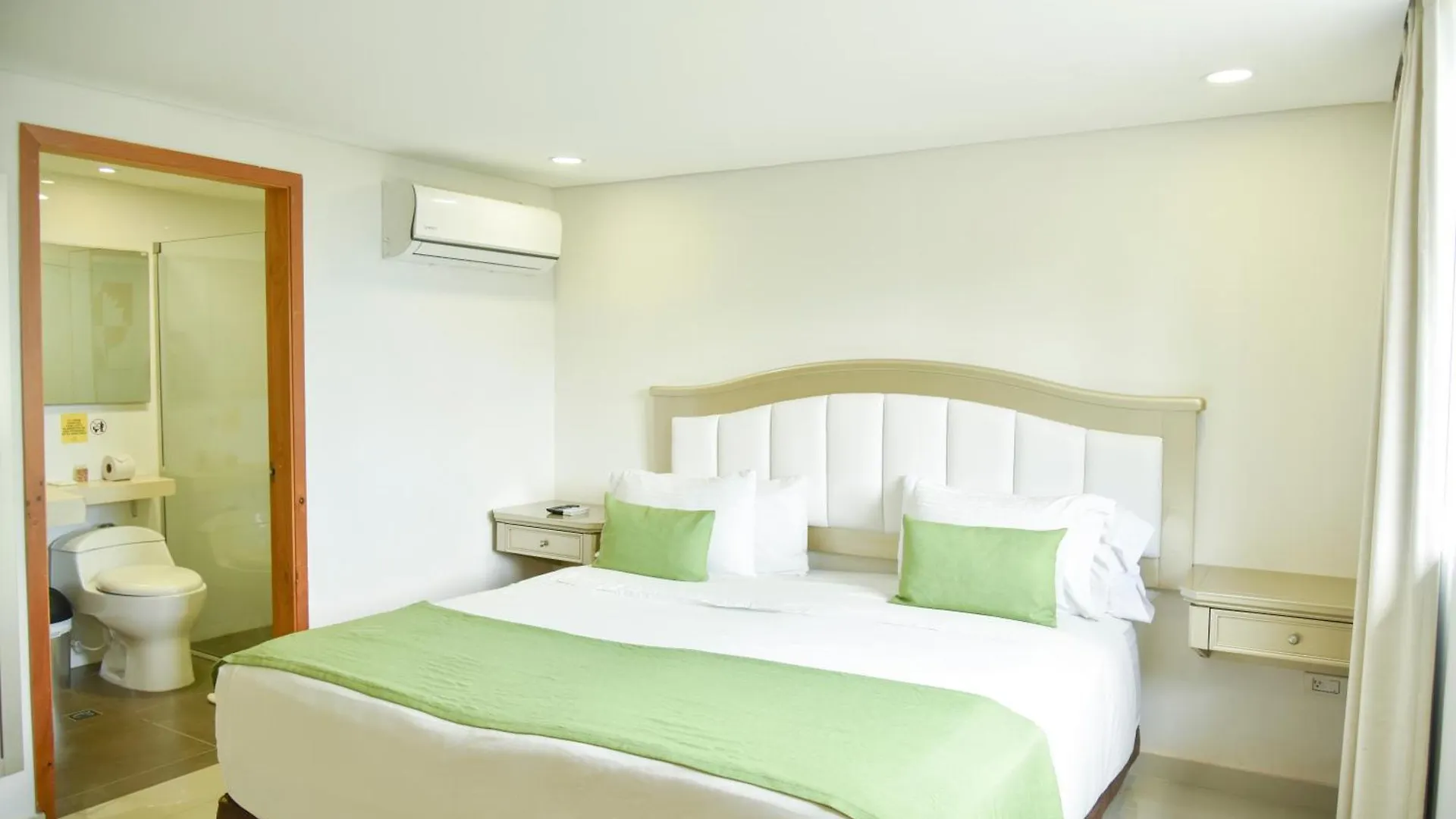 Hotel American Golf Barranquilla 4*,