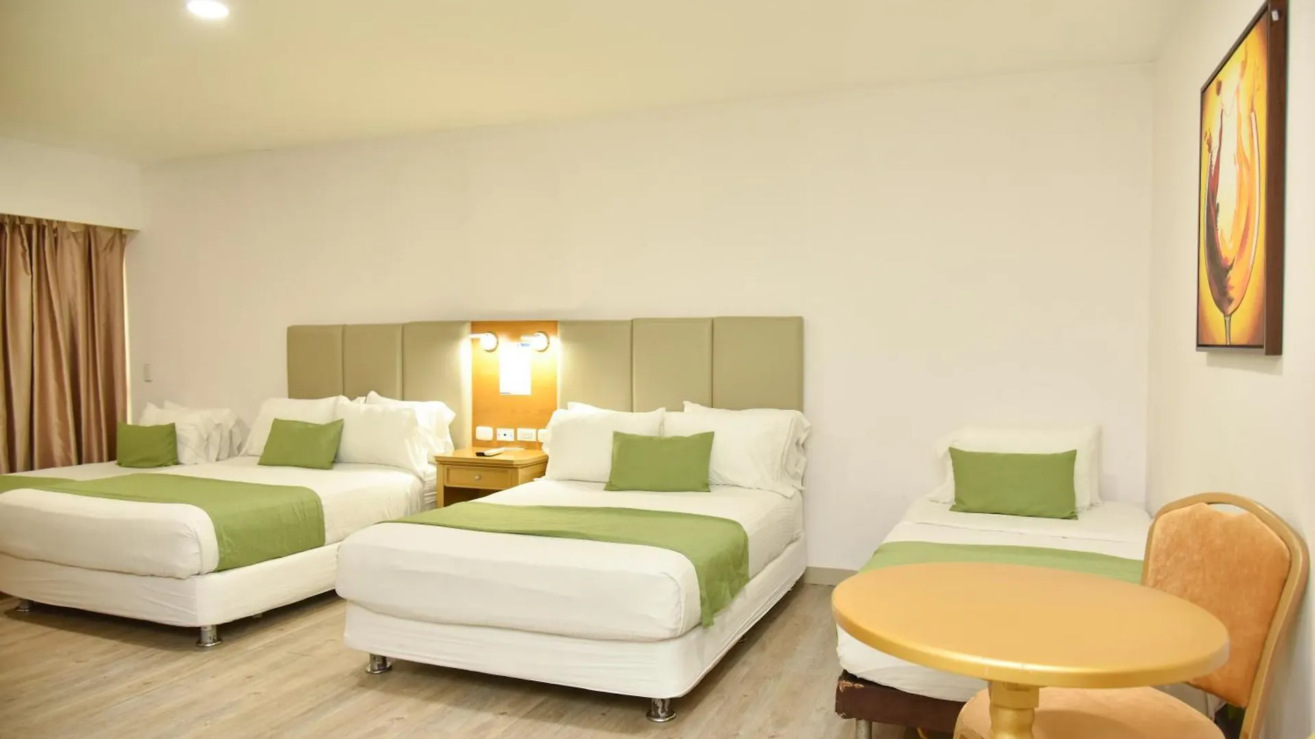 Hotel American Golf Barranquilla  4*, Barranquilla (Atlantico)